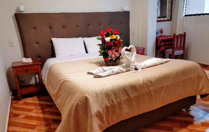 habitacion matrimonial hotel urpi cusco